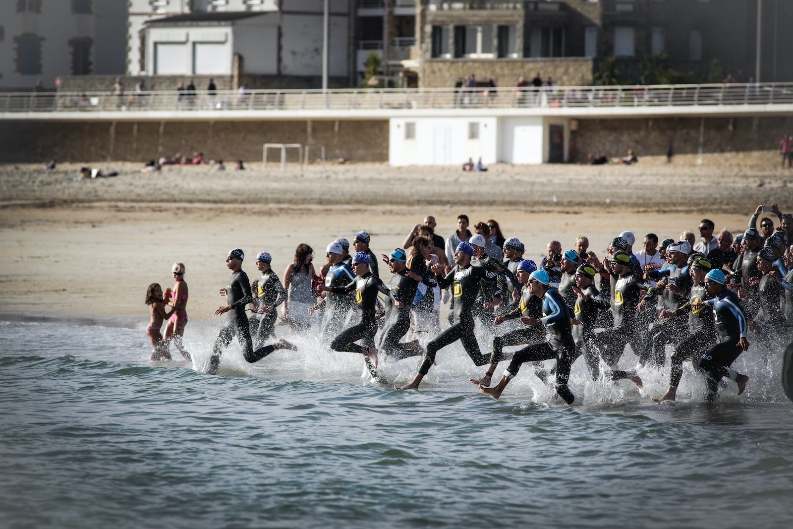 Triathlon mass start